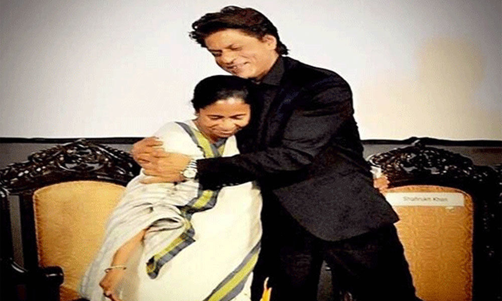 Shah Rukh pays courtesy visit to Mamata Banerjee