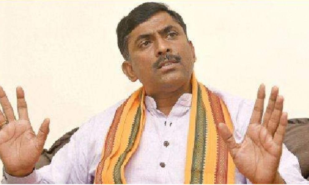 Cases booked against BJP leader Muralidhar Rao, others
