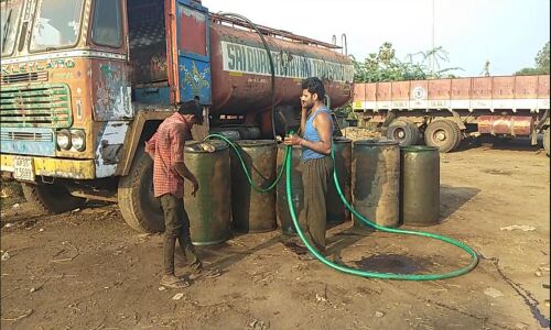 Edible oil pilferage goes unchecked