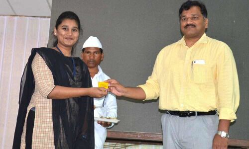 Dont treat polling day as holiday, Collector tells young voters