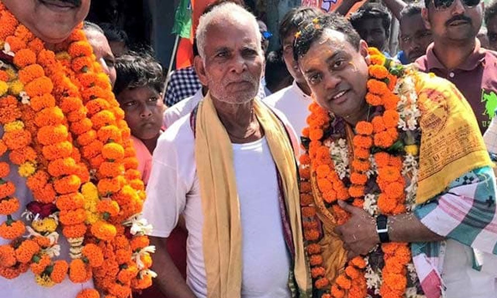 Complaint lodged against Sambit Patra for holding Jagannath idol in a rally