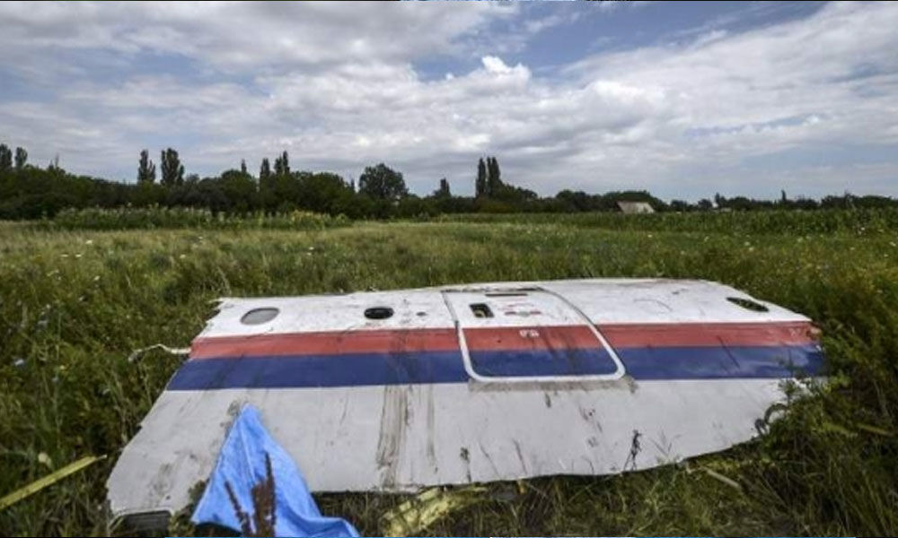 Australia, Holland, Russia start talks over downed MH17