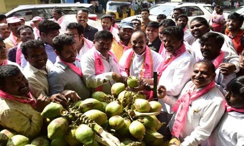 Naini Narsimha Reddy actively campaigns for Saikumar Yadav