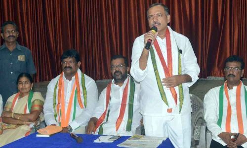 KCR accused of trying to hoodwink people