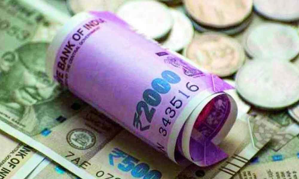 Rupee falls 10 paise against US dollar in early trade