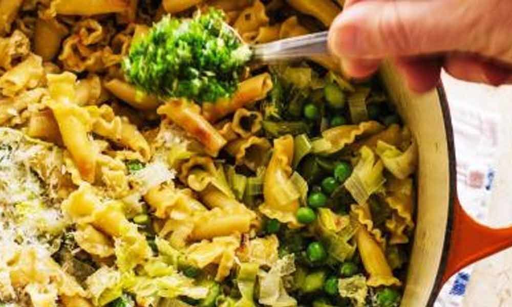 Healthy vegetable pasta that taste like spring