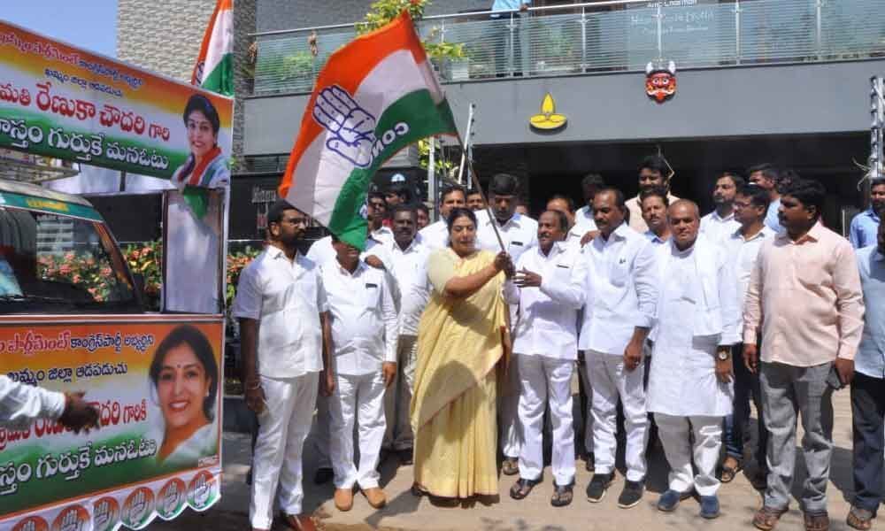 Renuka flags off campaign vehicles