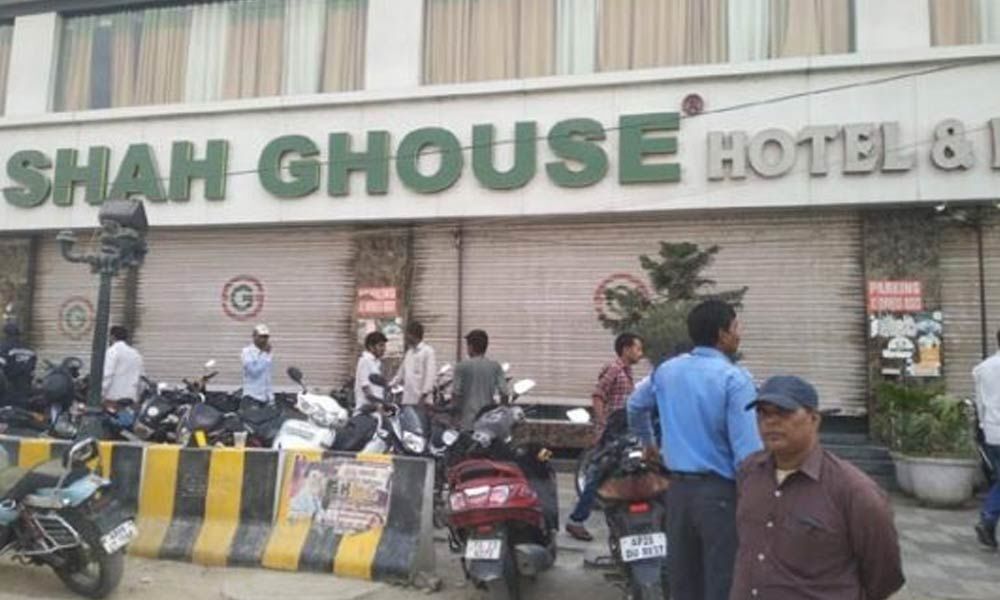 GHMC seals Shah Ghouse restaurant