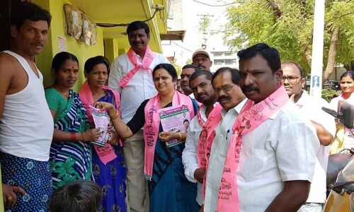 Prasanna campaigns for Marri Rajasekhar