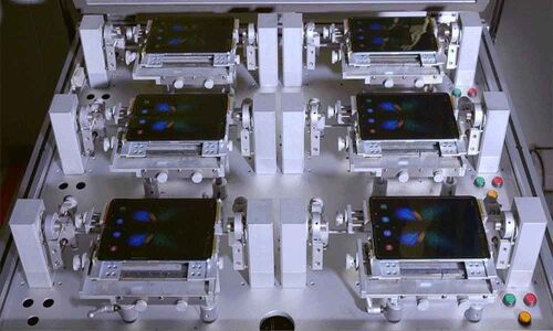 New Form Factor, New Rules: Watch the Galaxy Folds Folding Test