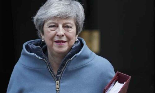 UK lawmakers poised for pivotal vote on Theresa Mays Brexit deal