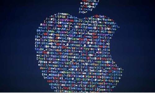 Buffett says Apple content plan hard to predict, touts airline safety