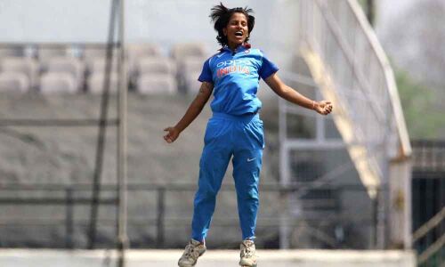Mandhana,Poonam remain best-placed Indians