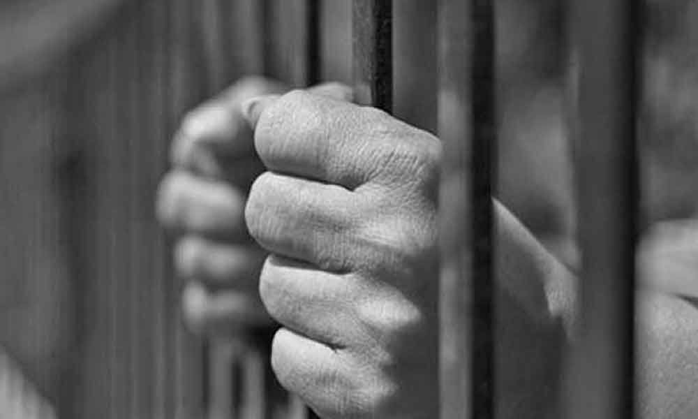 Man gets 3-yr Rigorous Imprisonment for molesting a woman in Maharashtra