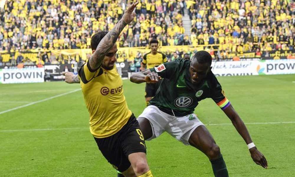 Bundesliga: Paco Alcacers double strike gives Dortmund 2-0 win over Wolsburg