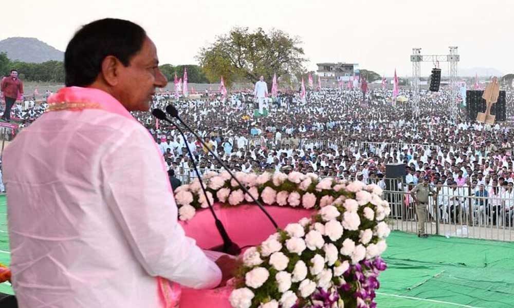 Modi makes only noise: KCR