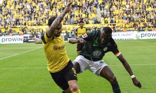 Bundesliga: Paco Alcacers double strike gives Dortmund 2-0 win over Wolsburg