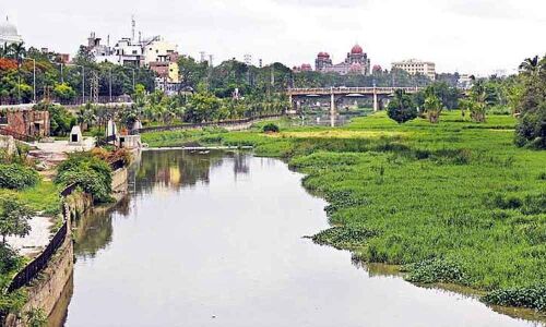 MA&UD Principal Secretary inspects Musi River