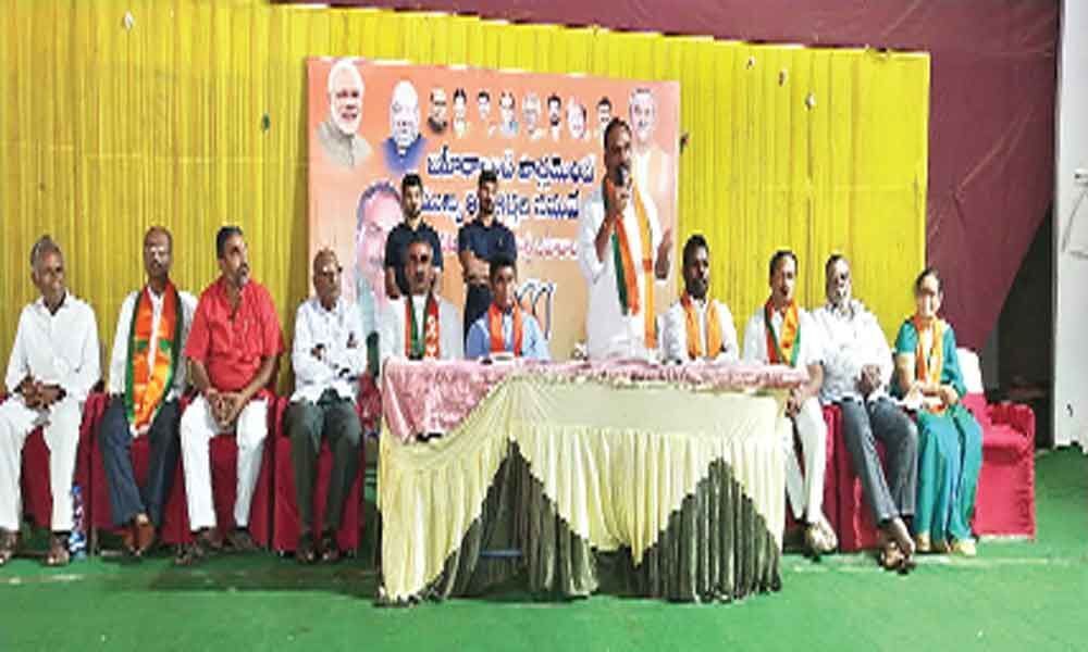 Lakshma Reddy vows fast development