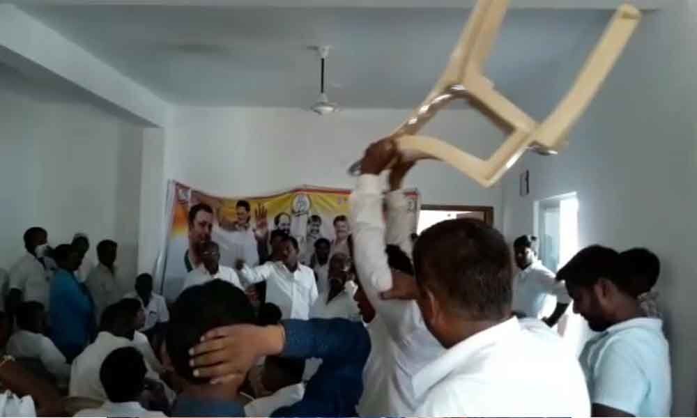 Cong workers clash over appointment of Jadcherla party in-charge