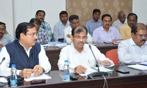 Be alert in next 10 days, CEO tells election staff