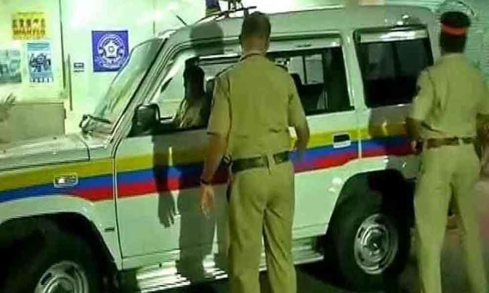Cop held for taking Rs 80,000 bribe in Maharashtra