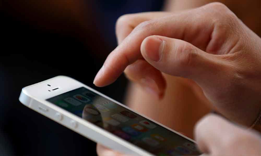 Reaching for smartphone may be bad for your health: Study