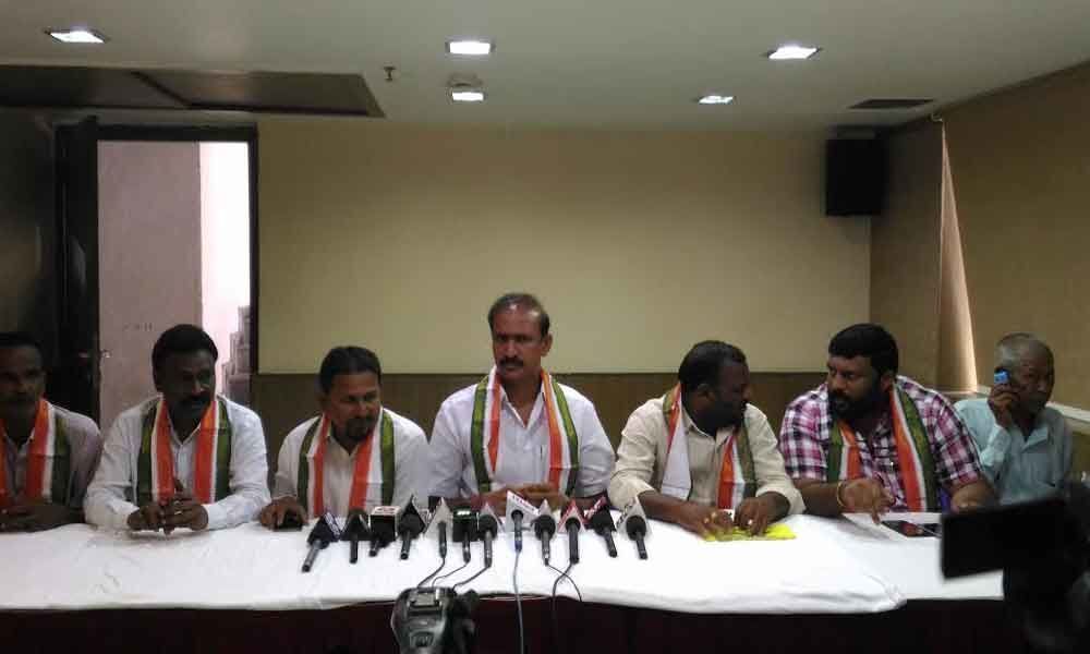 Both TRS, BJP cheated people: Congress