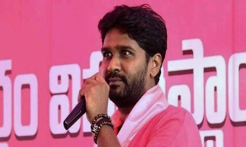 Saraswathi seeks votes for Sai Kiran