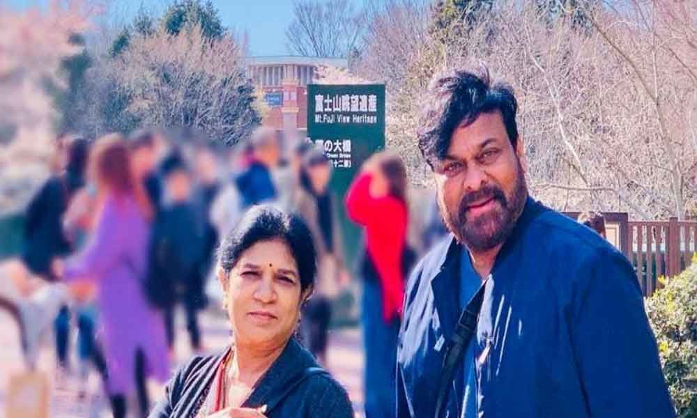 Chiranjeevi goes for a short vacation with his wife