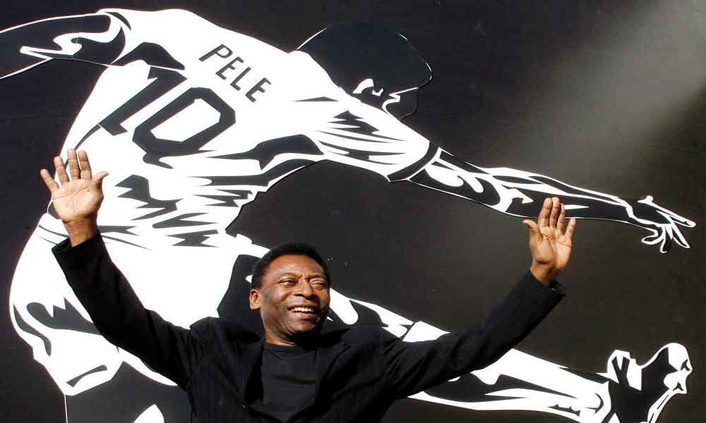 Pele doing well after treatment for urinary infection in Paris hospital