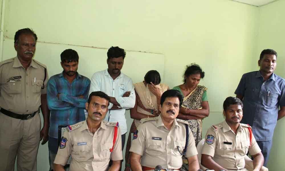 4 held for couples murder in Kothagudem