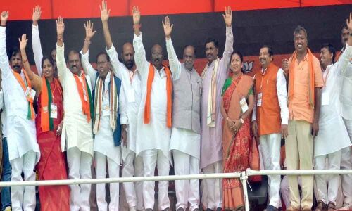 KCR daydreaming of becoming the PM