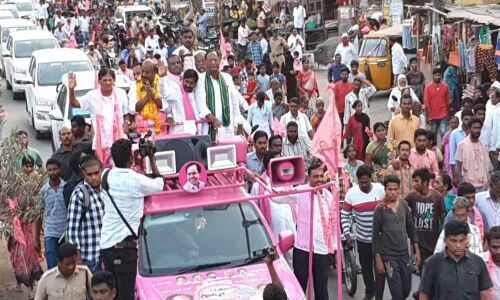 Congress will bite the dust in Lok Sabha polls: Jagadish