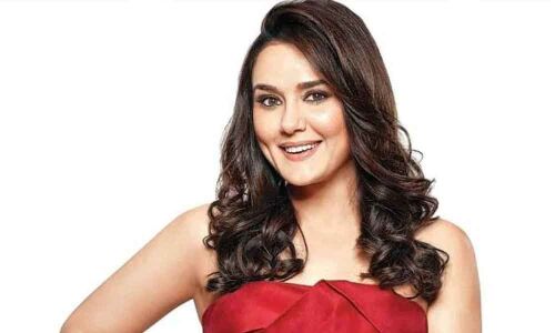 Preity Zinta turns a fitness freak
