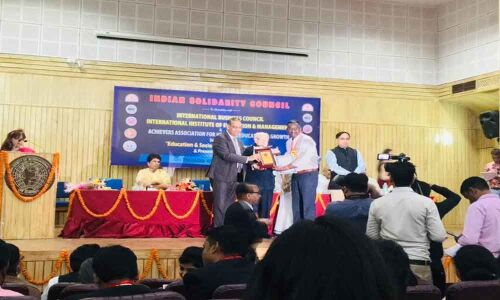 Kasturi Padmacharan bags Rashtriya Vidya Gaurav Gold Medal