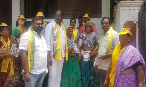 Sama campaigns for Revanth Reddy