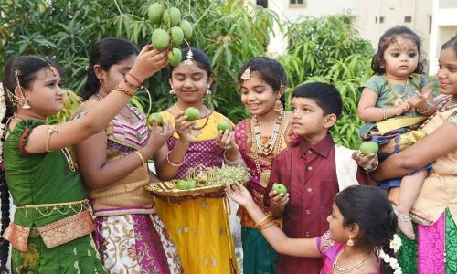 Ugadi bonanza, Malls offer big discounts