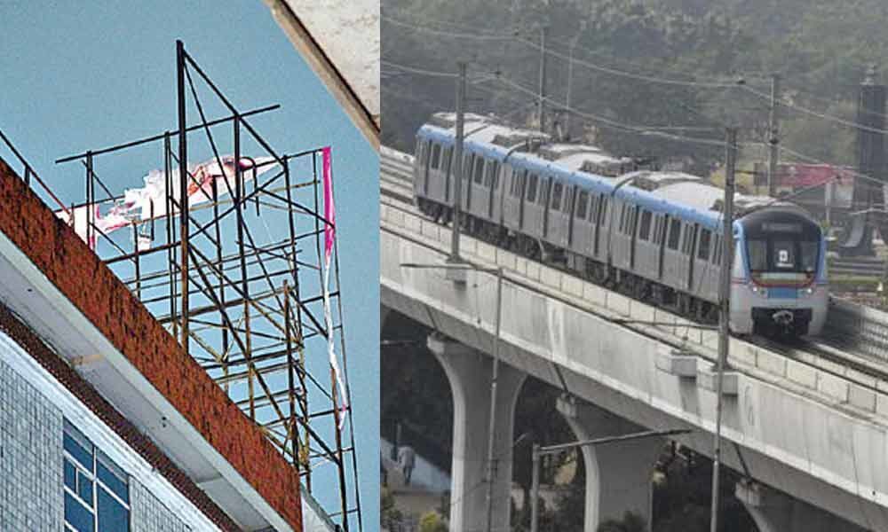Metro train stops mid-route after flexi falls on overhead wire in Hyderabad
