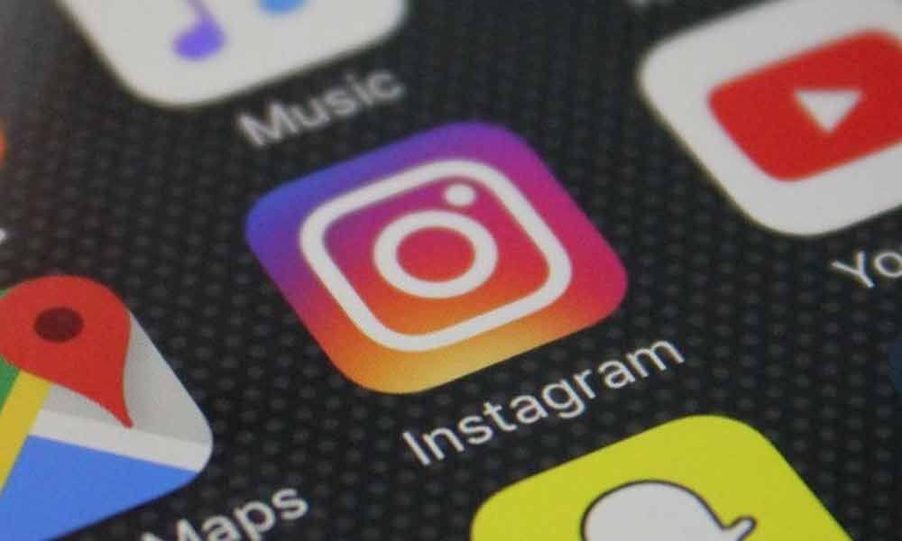 Instagram Blackmail: College boy steal 6.4 lakh Rs and ornaments to pay fake girlfriend