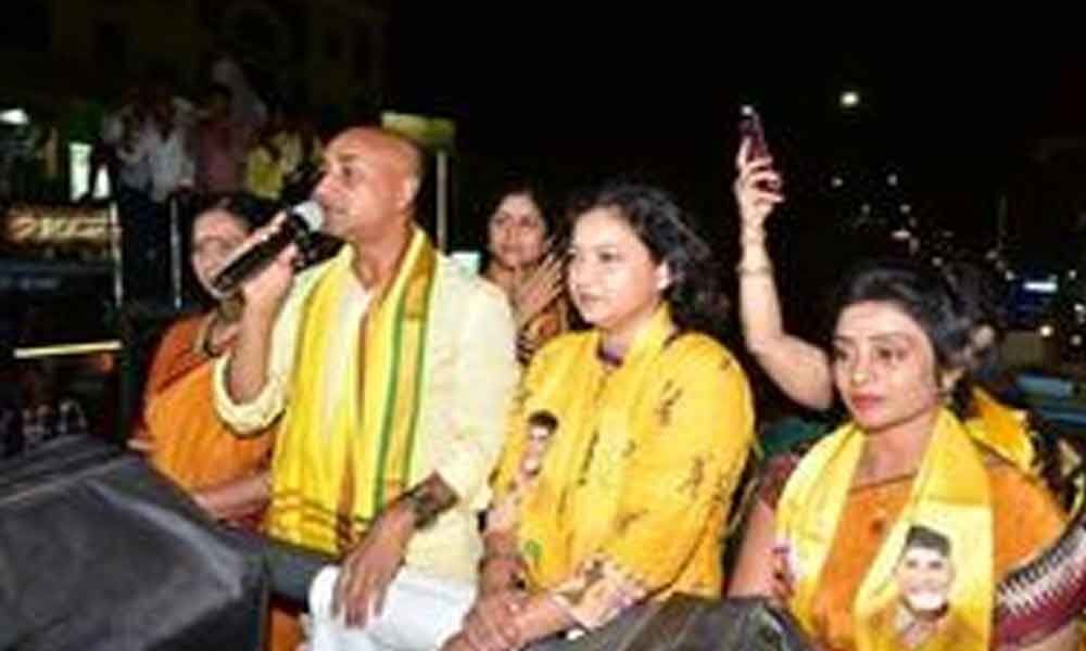 Galla lists out TDP schemes to woo voters