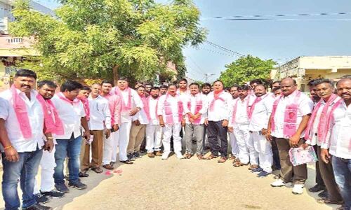 Congress, BJP activists join TRS