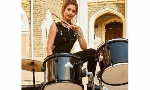 Vaaste Song By Dhvani Bhanushali Goes Viral!