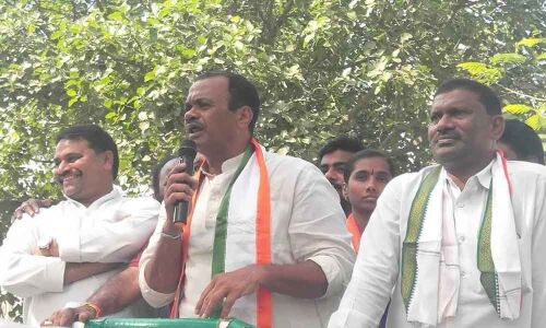 Vote for Congress to wipe out poverty: Komati