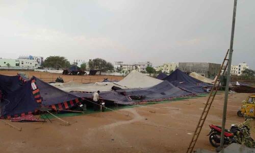 Sudden rains throw cold water on poll arrangements