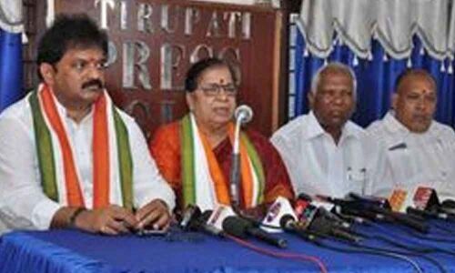 Vote Congress for the future of youth: Pramilamma