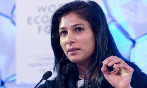 Many downside risks to global economy: Gita