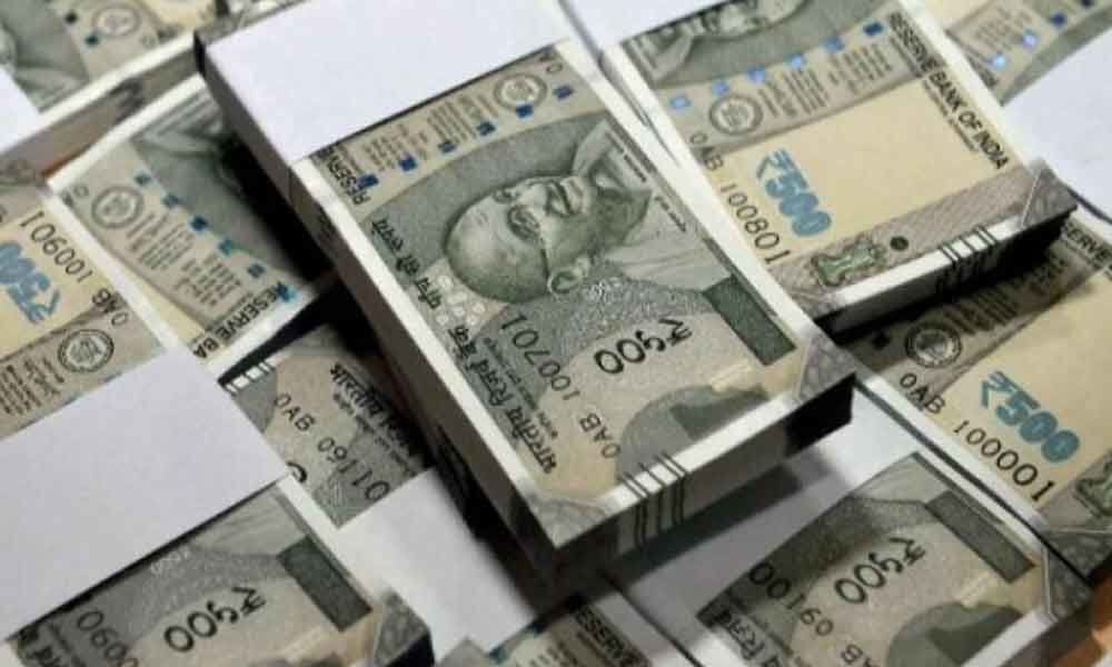 As polls near, police seized Rs 1 crore in cash from a BMW car in Delhi