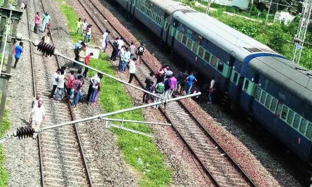 Nursing student found dead on rail tracks in Mahbubnagar