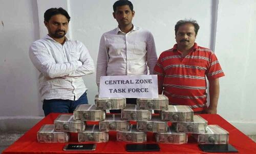 3 held with 70 lakh hawala money